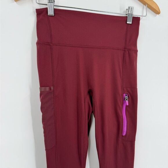 Fabletics Trinity High Waist Leggings in Black Cherry/Orchid Purple | Small - Picture 6 of 9